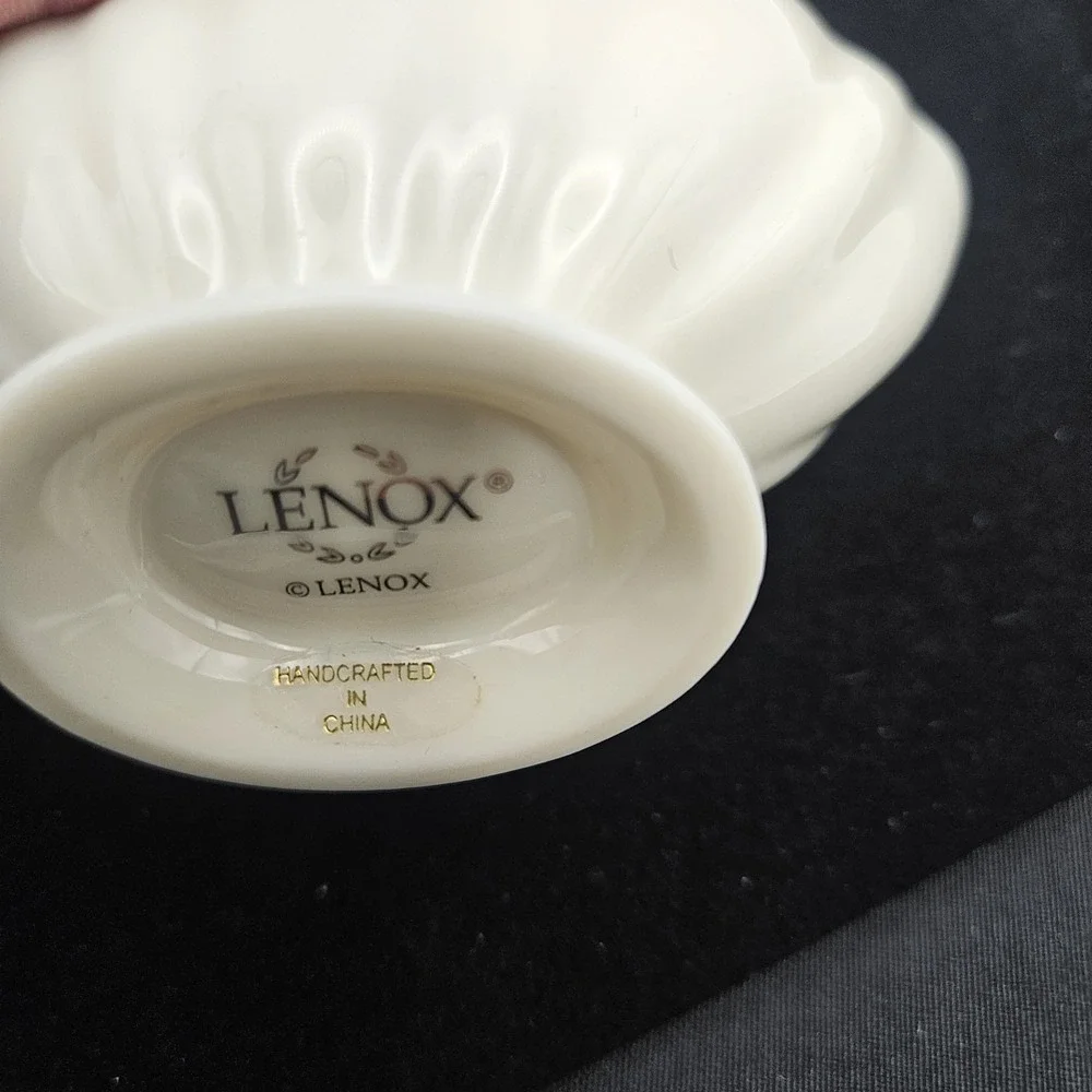 Vtg Lenox Small Footed Ribbed Bowl With White Gold Trim 3.5